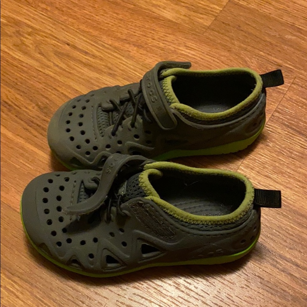 Boys croc sandals/sneakers